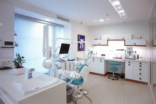 Modern Klinik Ünitesi (Oda 1)